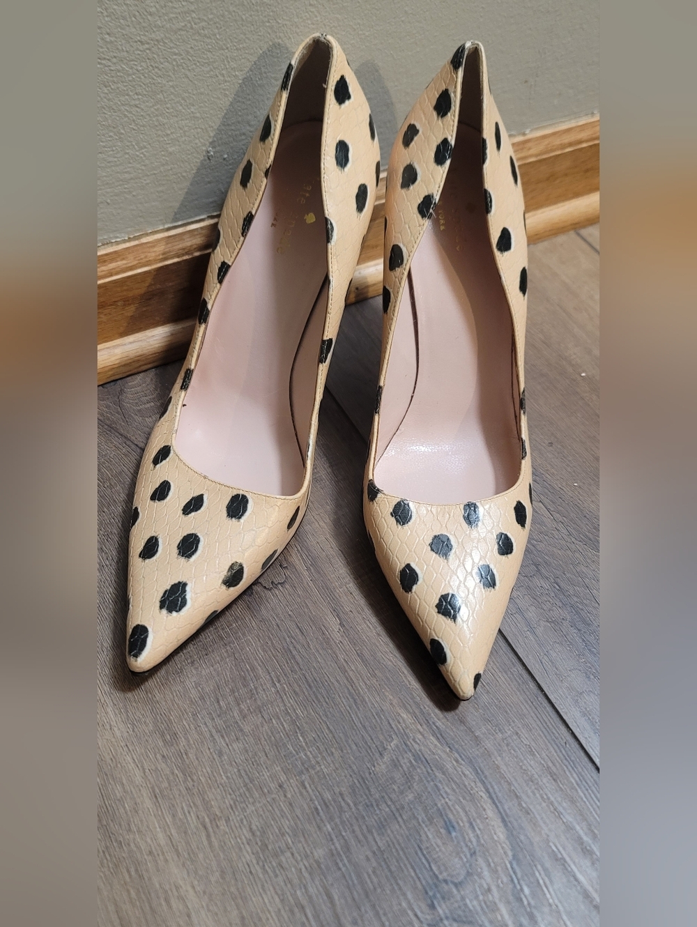 Kate Spade  Beige Leopard Print Pointed-Toe Heels Size 11B